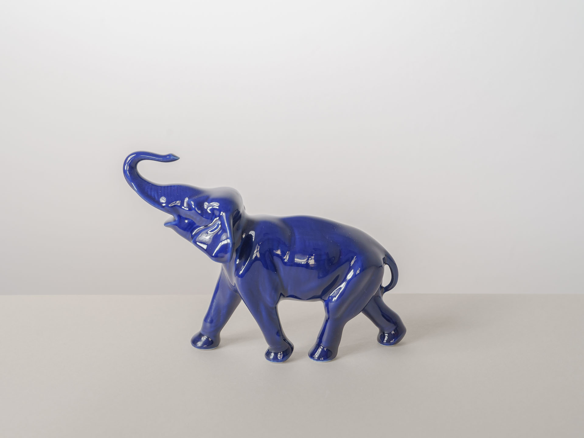 Porzellan-Elefant Porzellan-Elefant