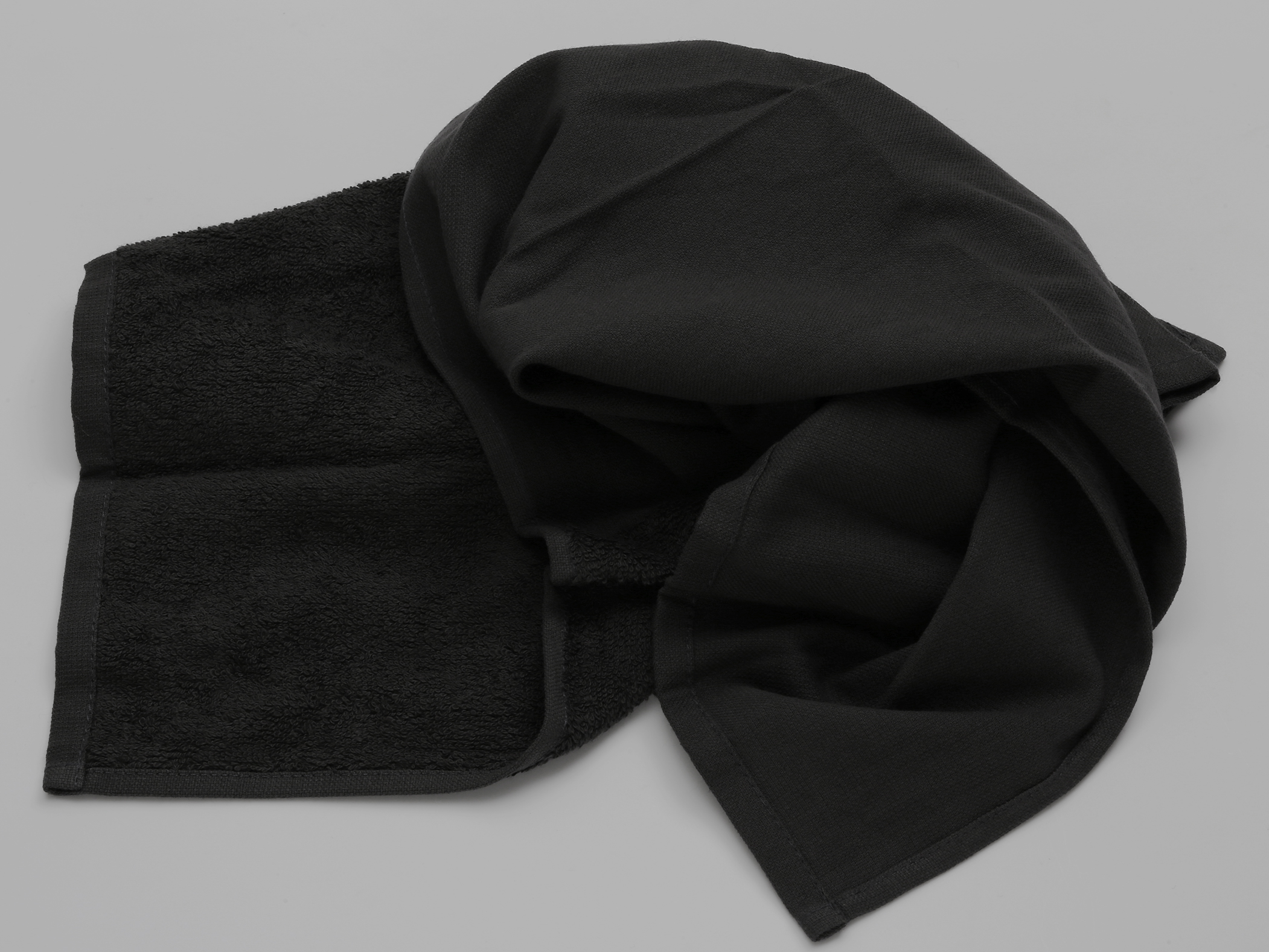Iris Hantverk schwarzes Handtuch  und Geschirrtuch aus 100% Baumwolle